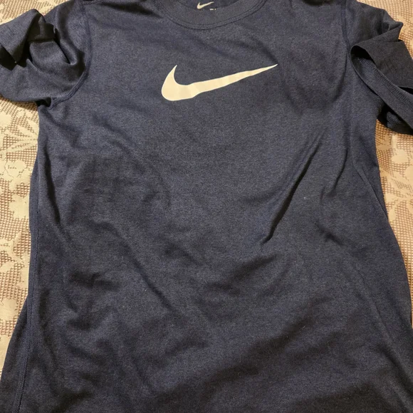 Boys Size Youth S/M Shirt Lot - Picture 6 of 15